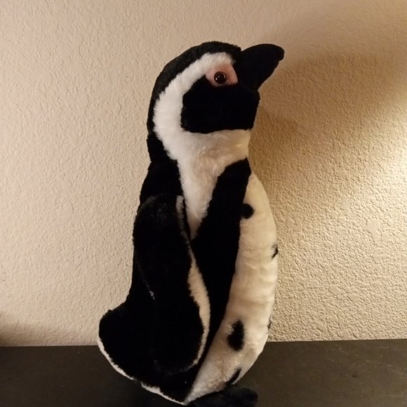 GORGEOUS Petting Zoo Recycled 14" Penguin Plush Toy - Picture 2 of 7